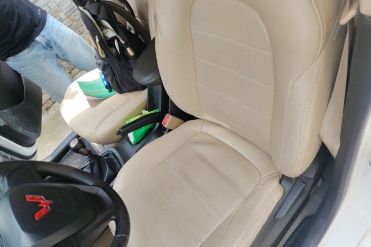 Used Wuling Hongguang 2021 1.5L S Standard Version LAR Left Front Seat