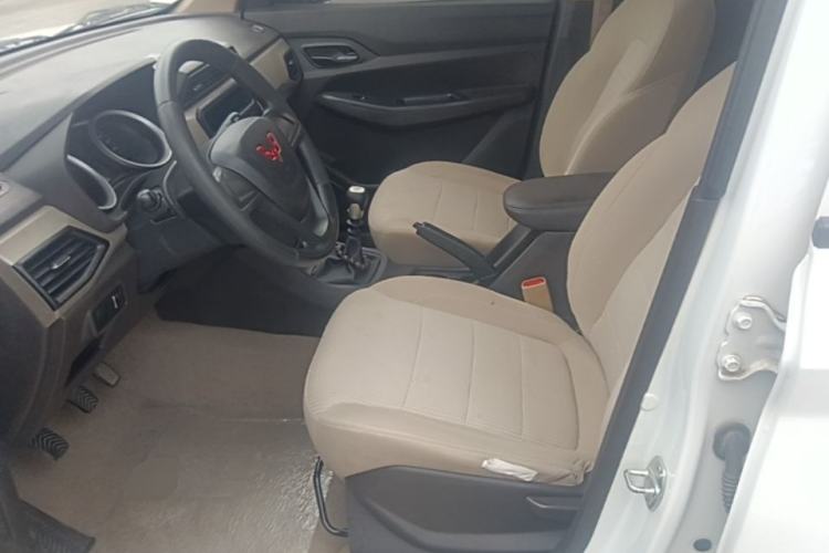 Used Wuling Hongguang 2021 1.5L Revised S Standard Version with Electric Power Steering LAR Left Front Seat
