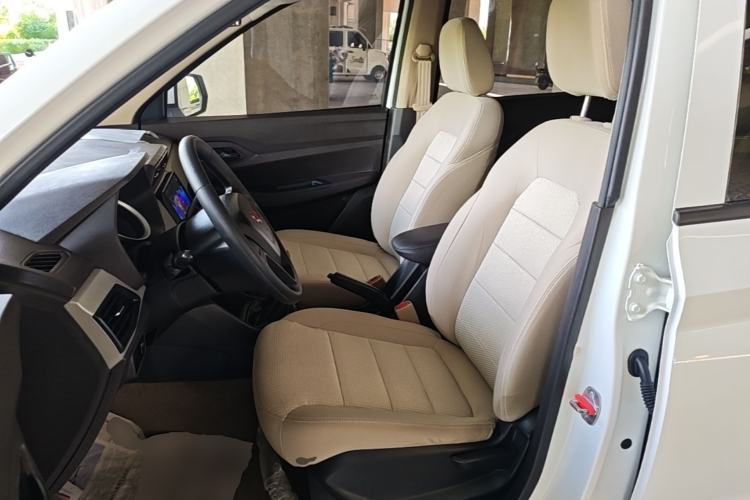 Used Wuling Hongguang 2021 1.5L Revised S Standard Version with Electric Power Steering LAR Left Front Seat