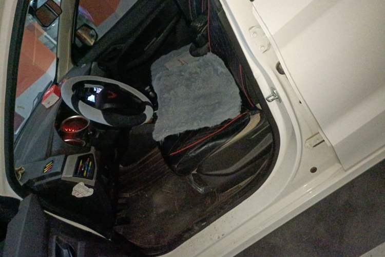 Used Wuling Hongguang 2021 1.5L S Standard Version LAR Left Front Seat