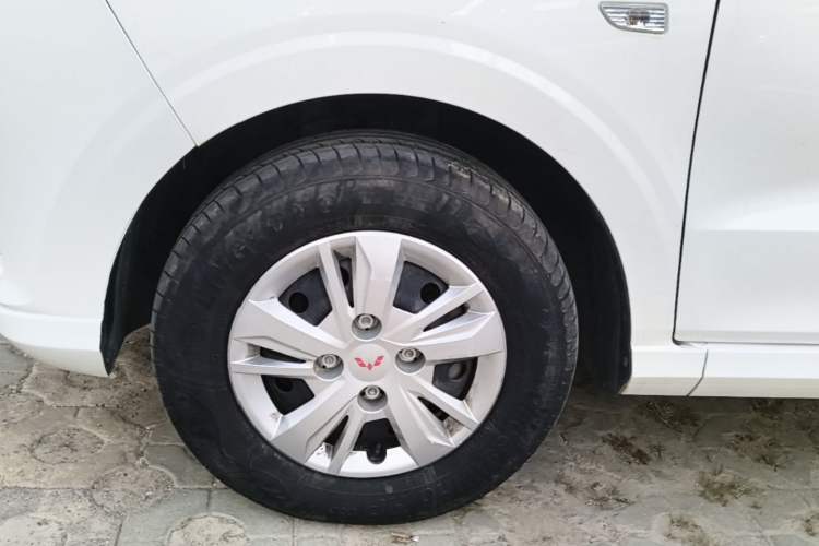 Used Wuling Hongguang 2021 1.5L Facelift S Comfort Version Hydraulic Power Steering LAR Left Front Wheel Hub