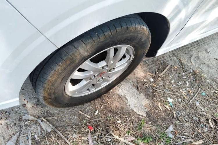 Used Wuling Hongguang 2021 1.5L Facelift S Comfort Version Hydraulic Power Steering LAR Left Front Wheel Hub