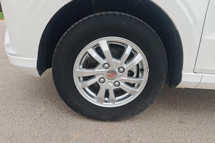 Used Wuling Hongguang 2021 1.5L Facelift S Comfort Version Hydraulic Power Steering LAR Left Front Wheel Hub