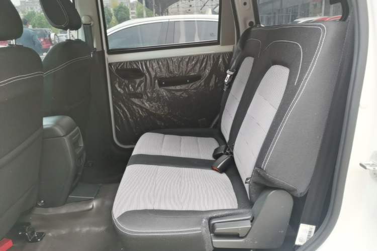 Used Wuling Hongguang 2021 1.5L Revised S Base Version Hydraulic Power Steering LAR Left Rear Seat