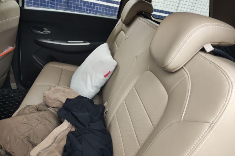 Used Wuling Hongguang 2021 1.5L S Comfort Edition LAR Left Rear Seat