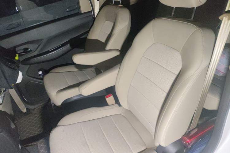 Used Wuling Hongguang 2021 1.5L S Standard Version LAR Left Rear Seat