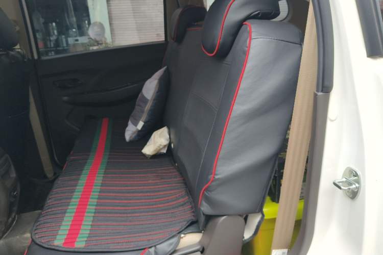 Used Wuling Hongguang 2021 1.5L S Comfort Edition LAR Left Rear Seat