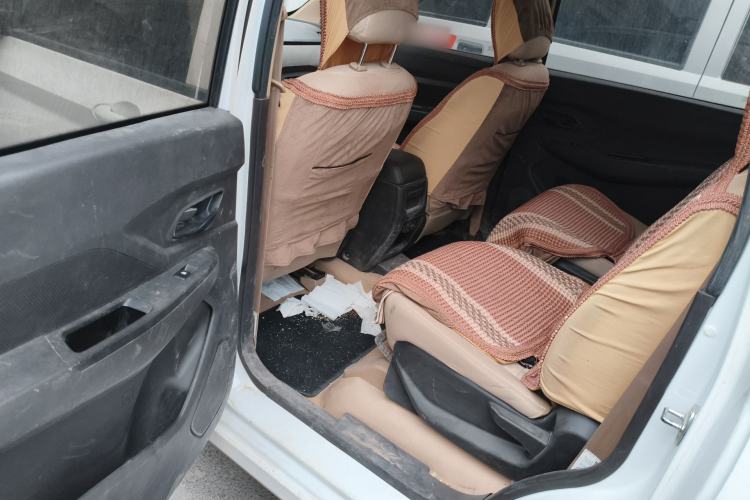 Used Wuling Hongguang 2021 1.5L S Standard Version LAR Left Rear Seat