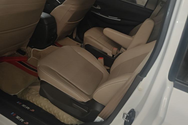 Used Wuling Hongguang 2021 1.5L Facelifted S Comfort Version with Electric Power Steering LAR Left Rear Seat