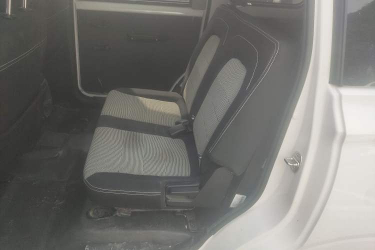 Used Wuling Hongguang 2021 1.5L S Base Version LAR Left Rear Seat