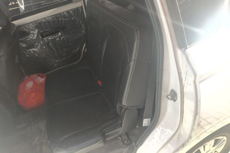 Used Wuling Hongguang 2021 1.5L Revised S Base Version with Electric Power Steering LAR Left Rear Seat
