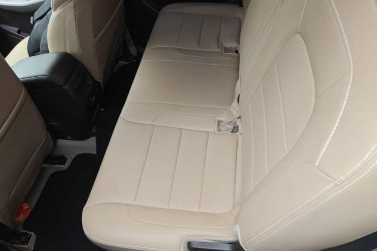 Used Wuling Hongguang 2021 1.5L S Comfort Edition LAR Left Rear Seat