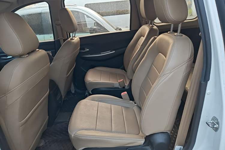 Used Wuling Hongguang 2021 1.5L S Comfort Edition LAR Left Rear Seat