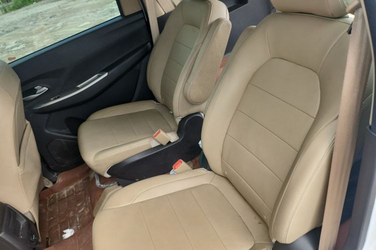 Used Wuling Hongguang 2021 1.5L S Comfort Edition LAR Left Rear Seat