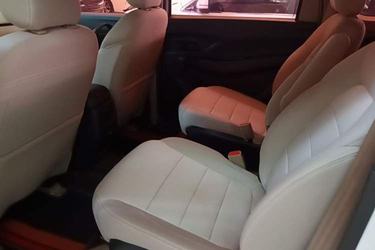 Used Wuling Hongguang 2021 1.5L Revised S Standard Version with Electric Power Steering LAR Left Rear Seat