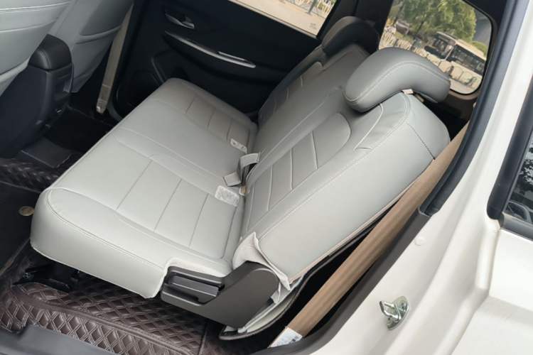 Used Wuling Hongguang 2021 1.5L Facelift S Comfort Version Hydraulic Power Steering LAR Left Rear Seat