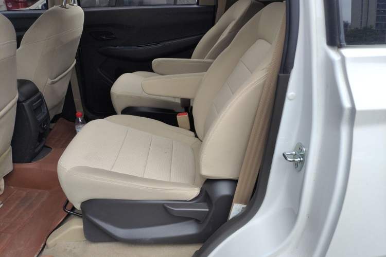 Used Wuling Hongguang 2021 1.5L S Standard Version LAR Left Rear Seat