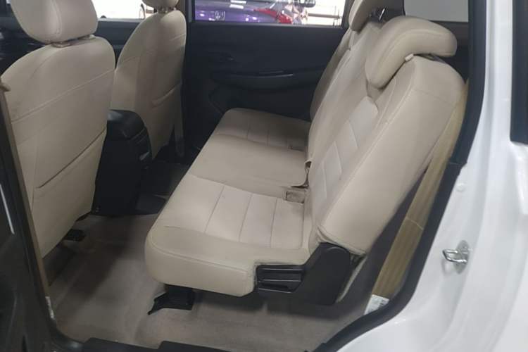 Used Wuling Hongguang 2021 1.5L Revised S Standard Version with Electric Power Steering LAR Left Rear Seat