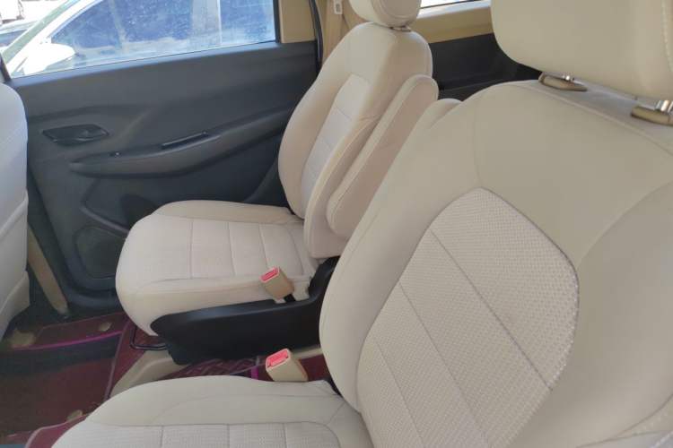 Used Wuling Hongguang 2021 1.5L Revised S Standard Version with Electric Power Steering LAR Left Rear Seat