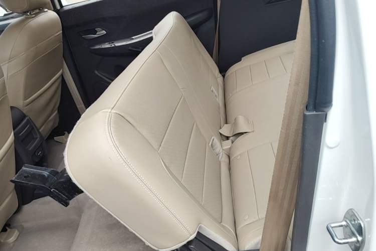 Used Wuling Hongguang 2021 1.5L S Comfort Edition LAR Left Rear Seat