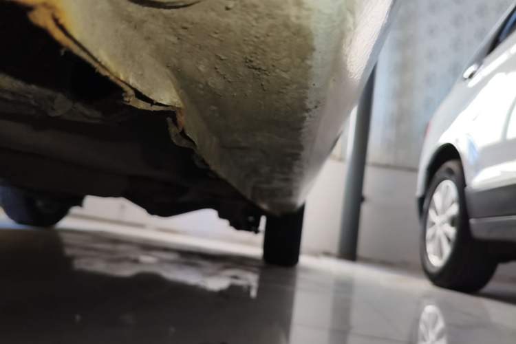Used Wuling Hongguang 2021 1.5L S Comfort Edition LAR Left Side Sill