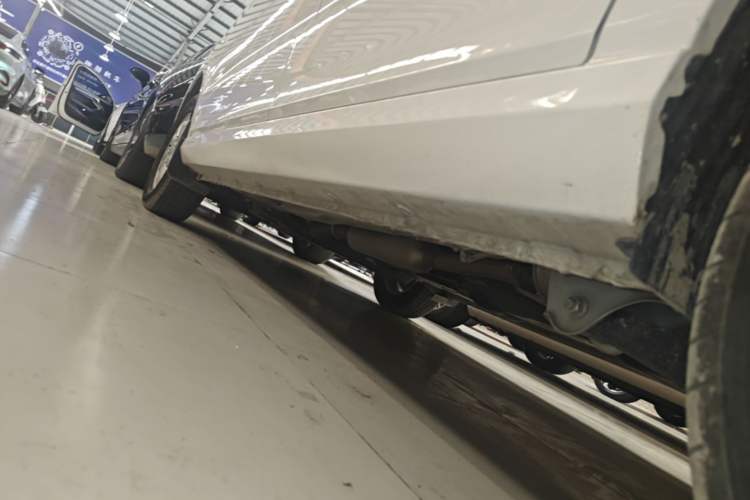 Used Wuling Hongguang 2021 1.5L Facelifted S Comfort Version with Electric Power Steering LAR Left Side Sill