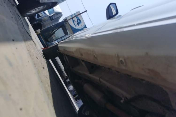 Used Wuling Hongguang 2021 1.5L S Standard Version LAR Left Side Sill