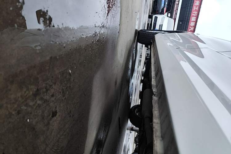 Used Wuling Hongguang 2021 1.5L S Standard Version LAR Left Side Sill
