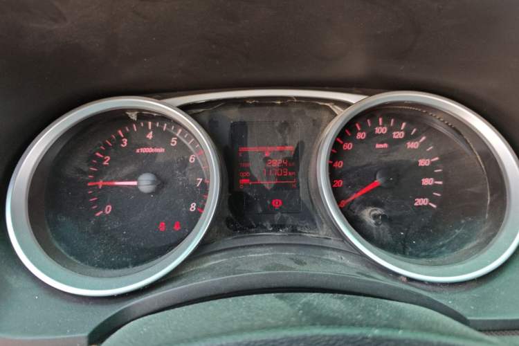 Used Wuling Hongguang 2021 1.5L Revised S Standard Version with Electric Power Steering LAR Odometer Close Up