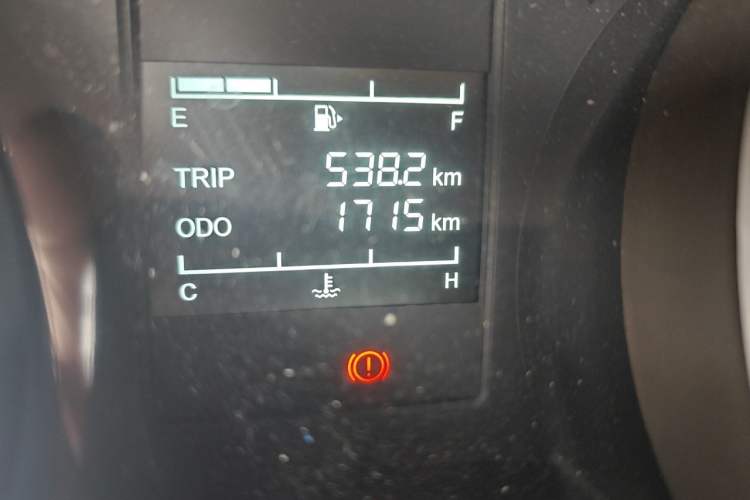 Used Wuling Hongguang 2021 1.5L S Comfort Edition LAR Odometer Close Up