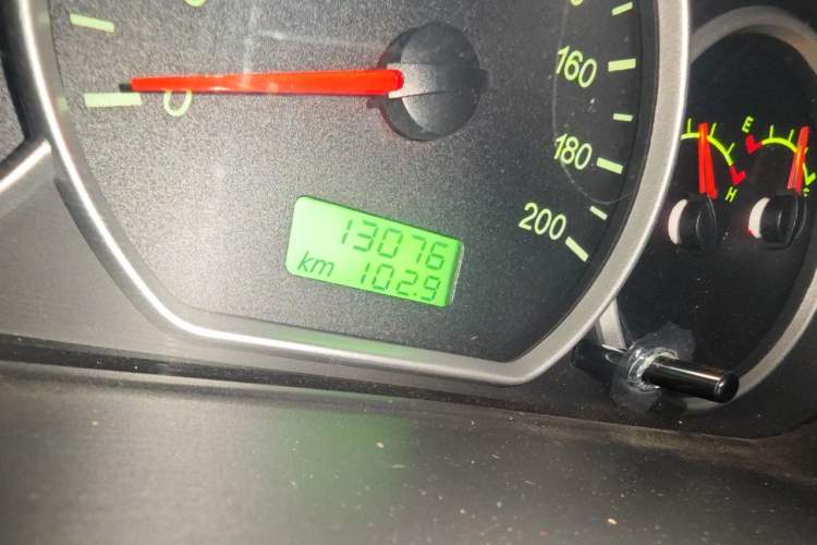 Used Wuling Hongguang 2021 1.5L S Base Version LAR Odometer Close Up