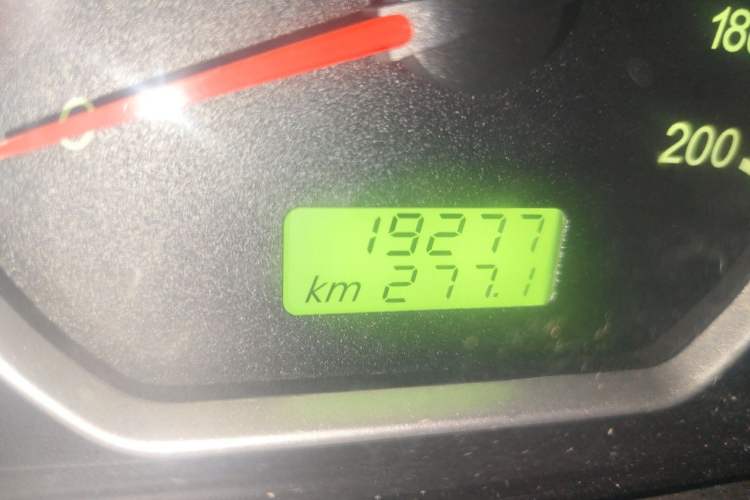 Used Wuling Hongguang 2021 1.5L S Base Version LAR Odometer Close Up