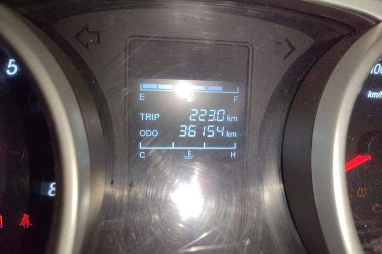 Used Wuling Hongguang 2021 1.5L Facelifted S Comfort Version with Electric Power Steering LAR Odometer Close Up