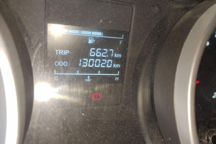 Used Wuling Hongguang 2021 1.5L S Comfort Edition LAR Odometer Close Up