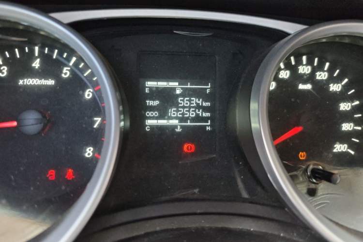 Used Wuling Hongguang 2021 1.5L Facelifted S Comfort Version with Electric Power Steering LAR Odometer Close Up