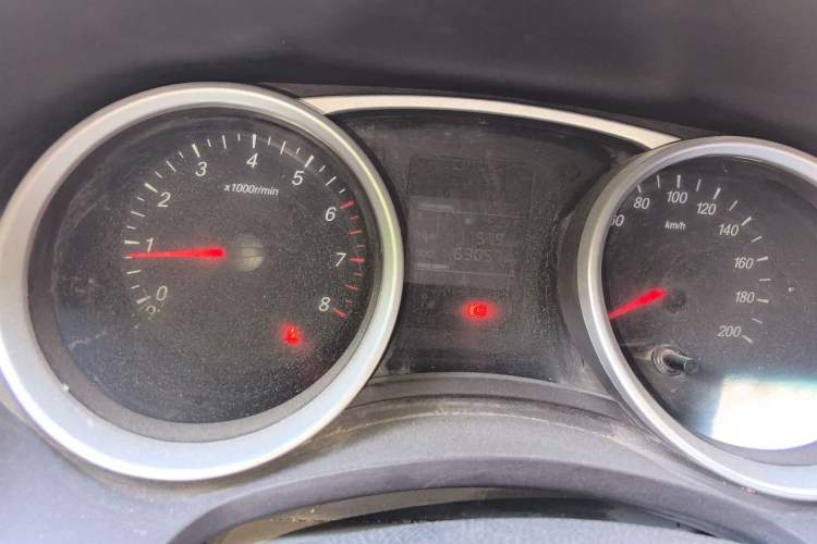 Used Wuling Hongguang 2021 1.5L S Comfort Edition LAR Odometer Close Up