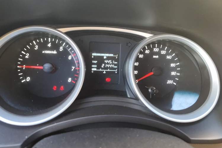 Used Wuling Hongguang 2021 1.5L Facelift S Comfort Version Hydraulic Power Steering LAR Odometer Close Up