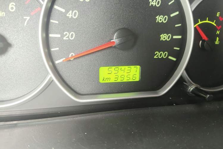 Used Wuling Hongguang 2021 1.5L Revised S Standard Version with Electric Power Steering LAR Odometer Close Up