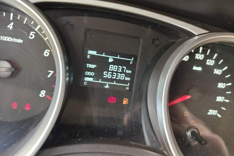 Used Wuling Hongguang 2021 1.5L S Comfort Edition LAR Odometer Close Up