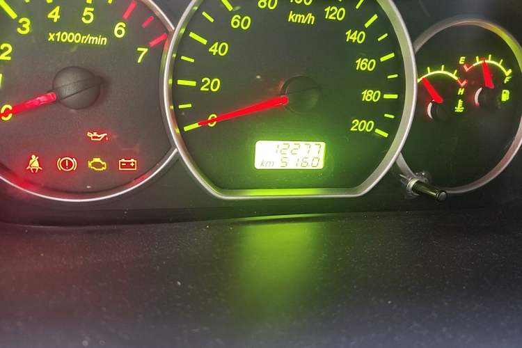 Used Wuling Hongguang 2021 1.5L Revised S Base Version with Electric Power Steering LAR Odometer Close Up