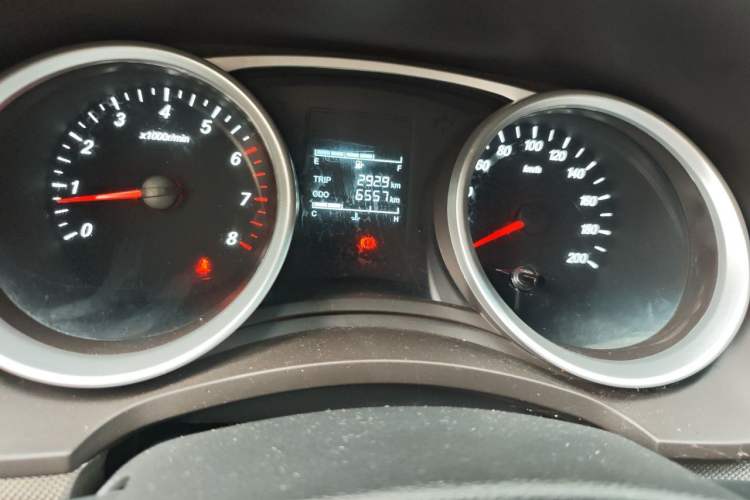 Used Wuling Hongguang 2021 1.5L Facelift S Comfort Version Hydraulic Power Steering LAR Odometer Close Up