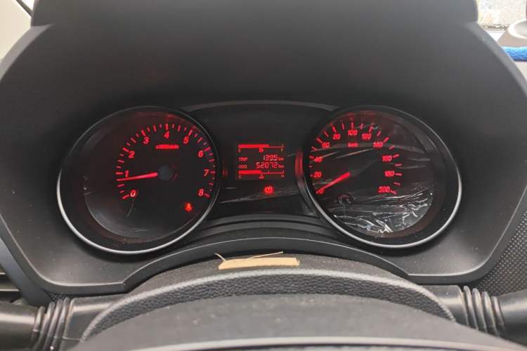 Used Wuling Hongguang 2021 1.5L S Base Version LAR Odometer Close Up