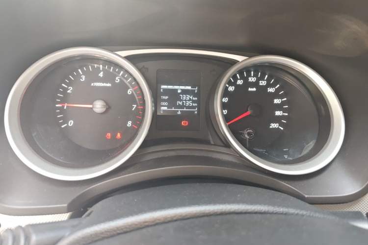 Used Wuling Hongguang 2021 1.5L S Comfort Edition LAR Odometer Close Up