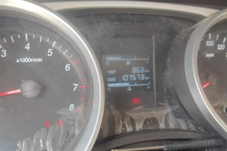 Used Wuling Hongguang 2021 1.5L S Comfort Edition LAR Odometer Close Up