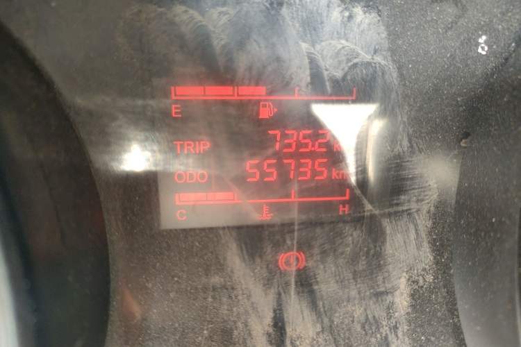 Used Wuling Hongguang 2021 1.5L Revised S Base Version Hydraulic Power Steering LAR Odometer Close Up
