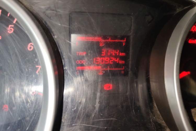 Used Wuling Hongguang 2021 1.5L Revised S Standard Version with Electric Power Steering LAR Odometer Close Up