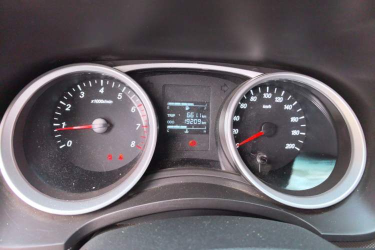Used Wuling Hongguang 2021 1.5L Facelift S Comfort Version Hydraulic Power Steering LAR Odometer Close Up