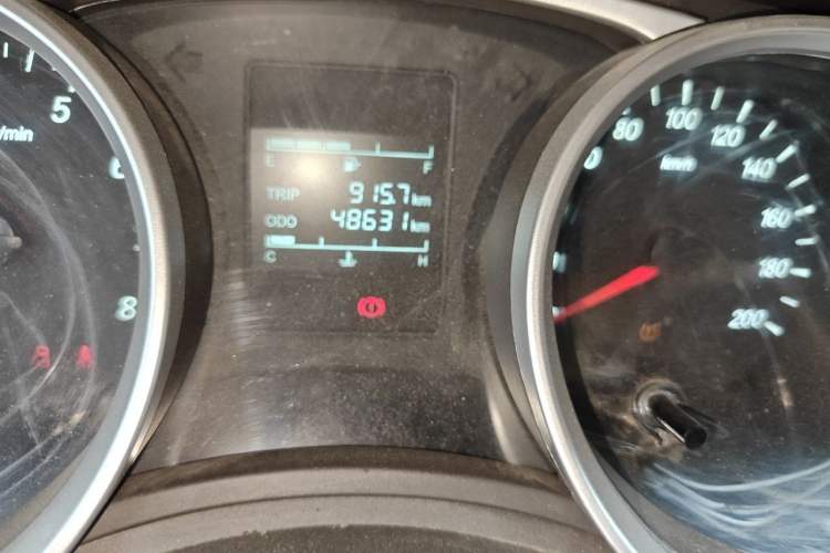 Used Wuling Hongguang 2021 1.5L S Comfort Edition LAR Odometer Close Up
