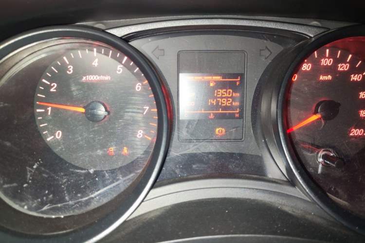 Used Wuling Hongguang 2021 1.5L Revised S Base Version Hydraulic Power Steering LAR Odometer Close Up