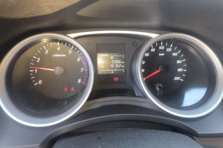 Used Wuling Hongguang 2021 1.5L S Comfort Edition LAR Odometer Close Up